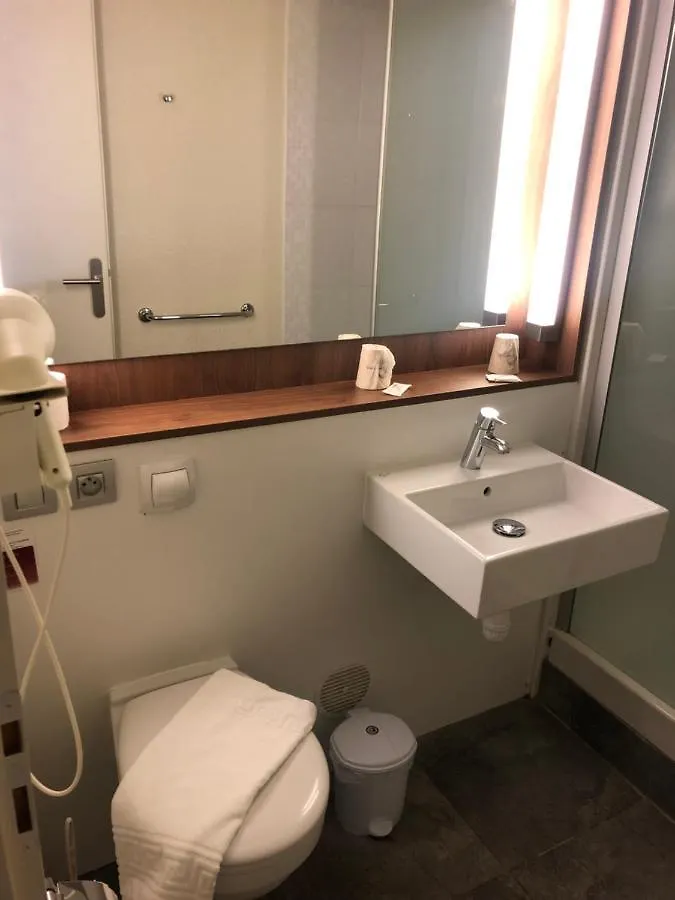 The Originals Access, Hotel Foix