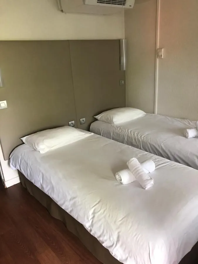 The Originals Access, Hotel Foix