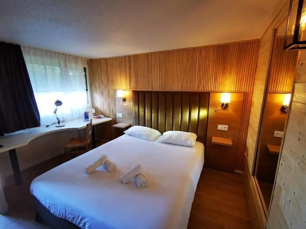 The Originals Access, Hotel Foix