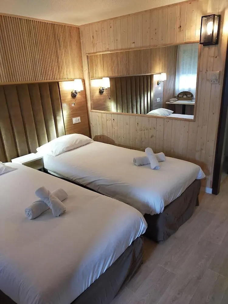The Originals Access, Hotel Foix