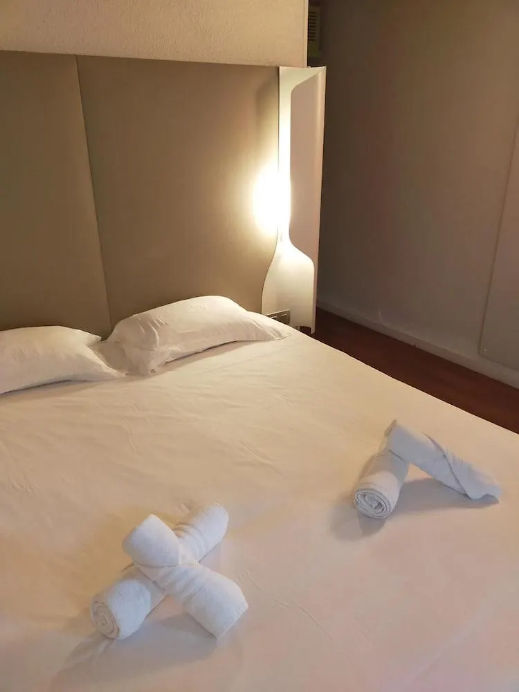 The Originals Access, Hotel Foix