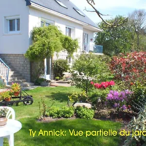 ty-annick.inbrittany.com/