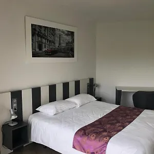 Motel Logis - Restaurant L Enclos, Donneville